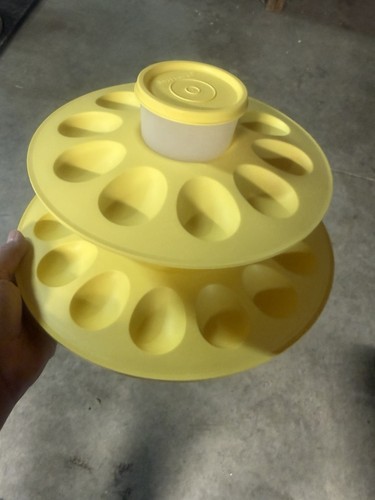 Tupperware yellow deviled egg - yellow,