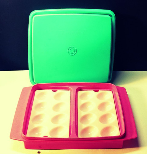Tupperware 723 deviled egg - tupperware,